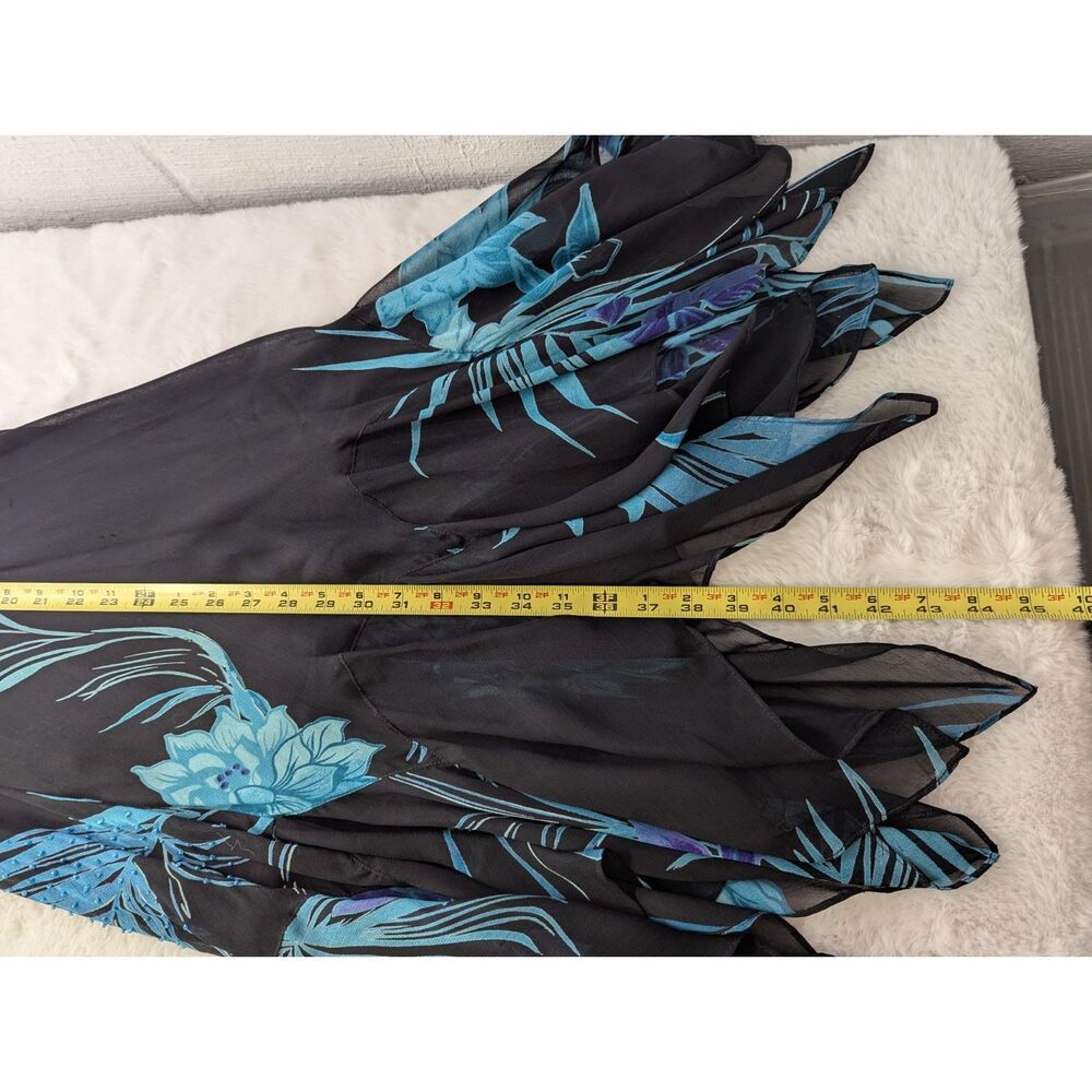 Elegant Black and Blue Floral Midi Dress - Picture 10 of 13